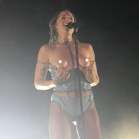 Tove Lo 87654570_562714521001757_6884943974765337416_n-c5OYSS7x.jpg